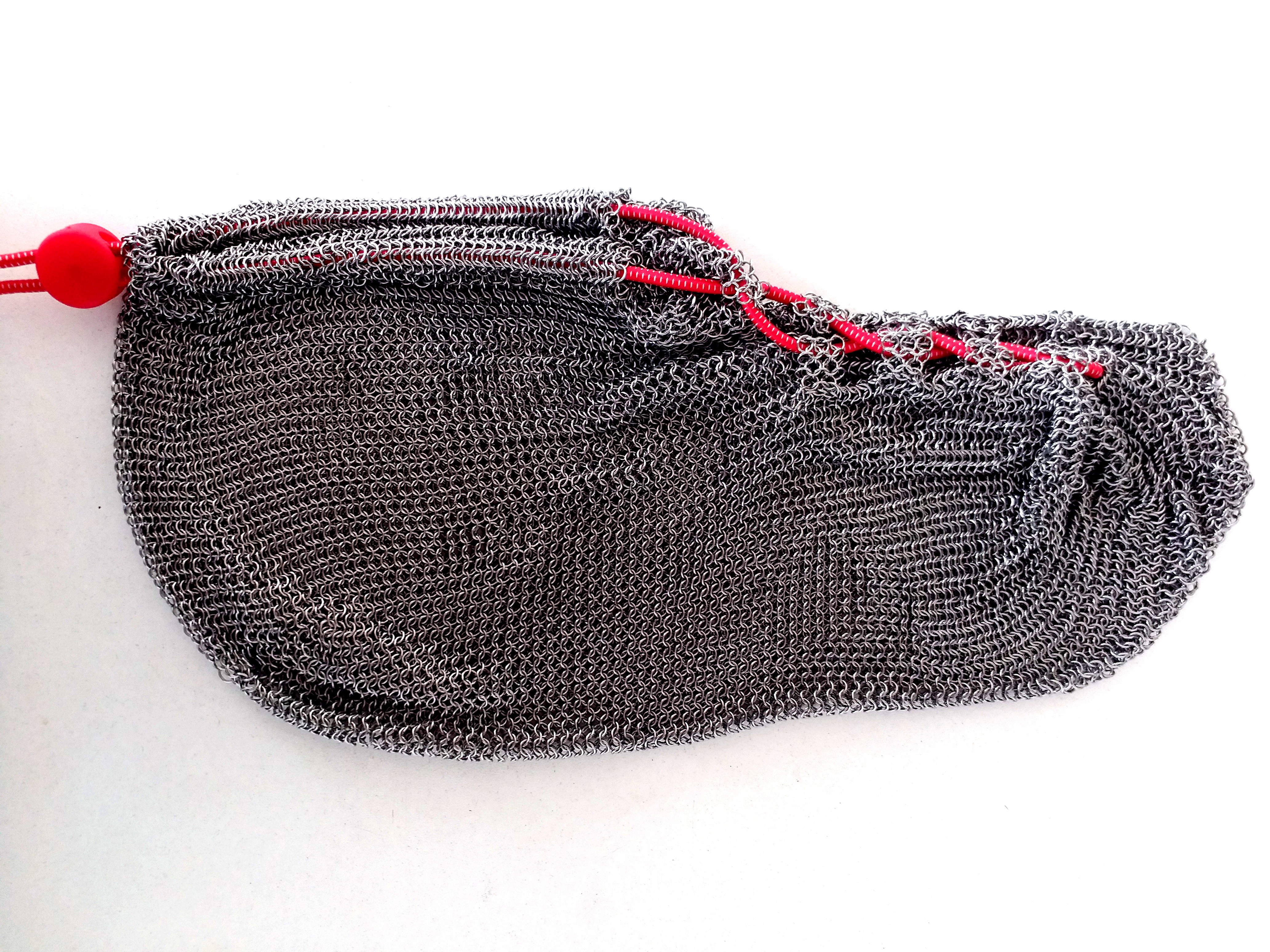 不锈钢镂空赤脚跑鞋